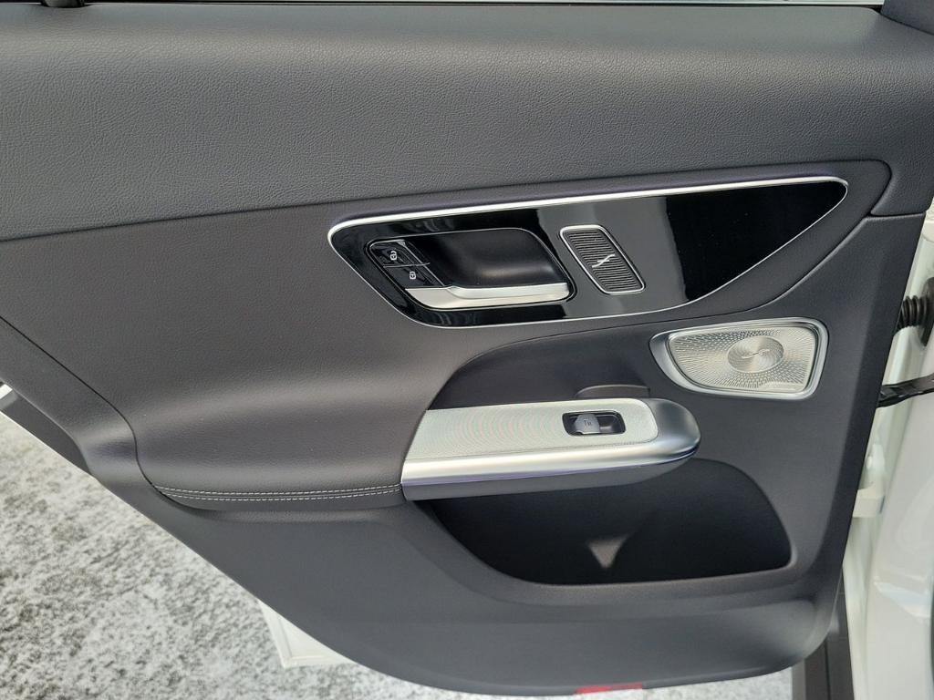 new 2026 Mercedes-Benz GLC 300 car, priced at $55,950