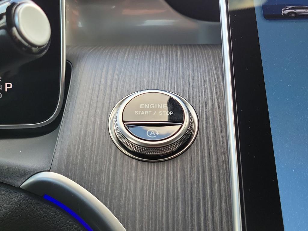 new 2026 Mercedes-Benz GLC 300 car, priced at $55,950