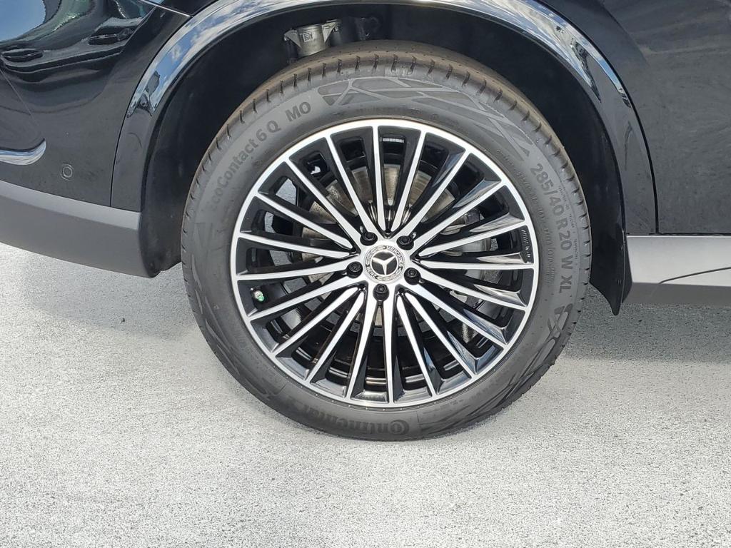 new 2026 Mercedes-Benz GLC 300 car, priced at $60,685