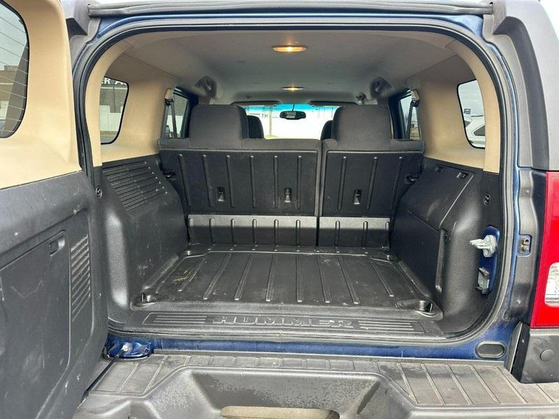 used 2006 Hummer H3 car, priced at $7,800