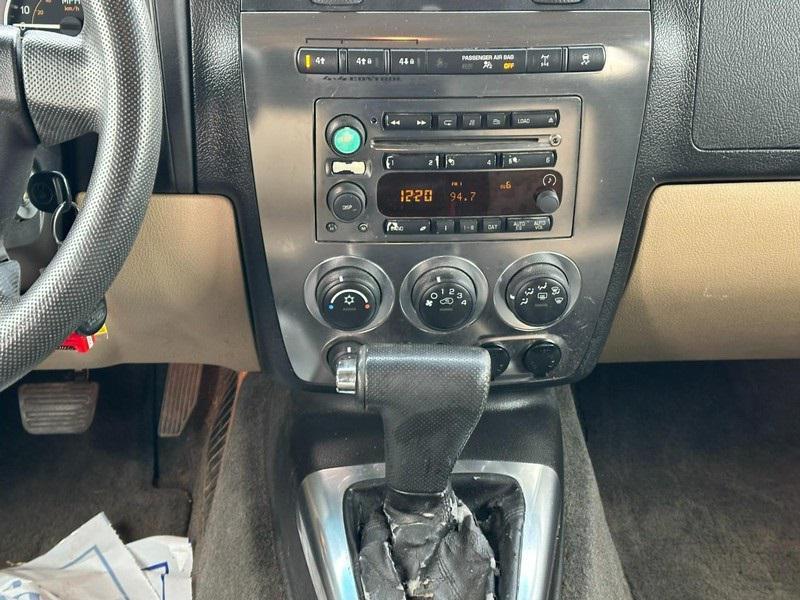 used 2006 Hummer H3 car, priced at $7,800