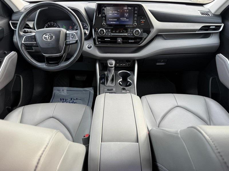used 2020 Toyota Highlander car, priced at $26,500