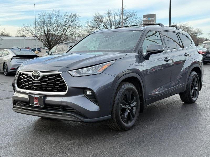 used 2020 Toyota Highlander car, priced at $26,500