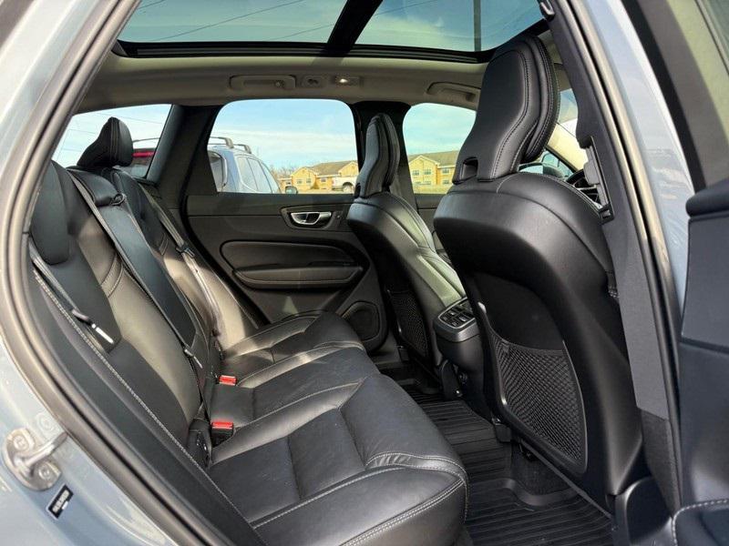 used 2022 Volvo XC60 car, priced at $32,700