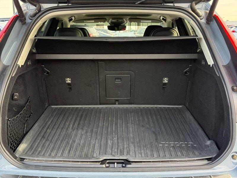 used 2022 Volvo XC60 car, priced at $32,700
