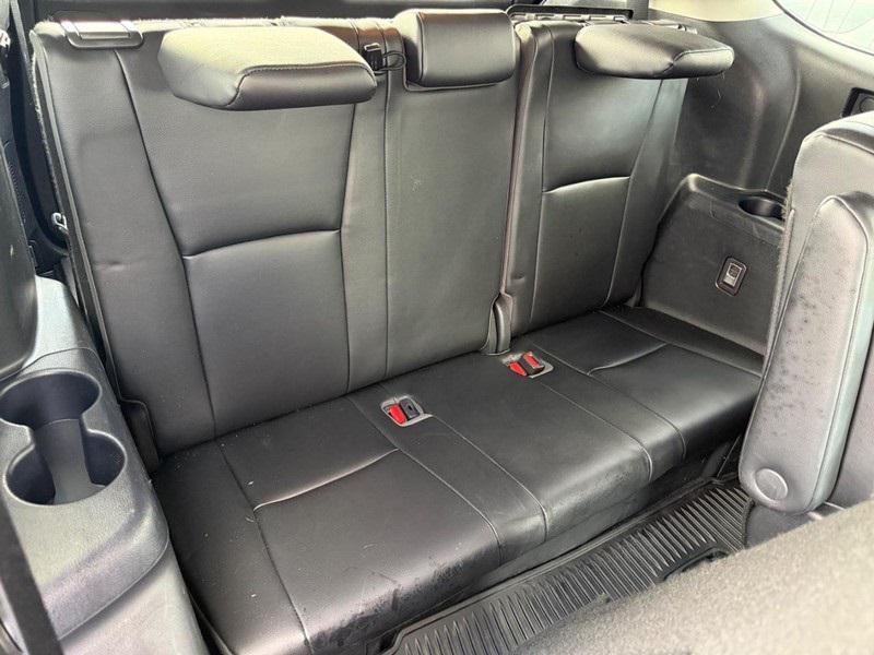 used 2022 Toyota Highlander car, priced at $33,500