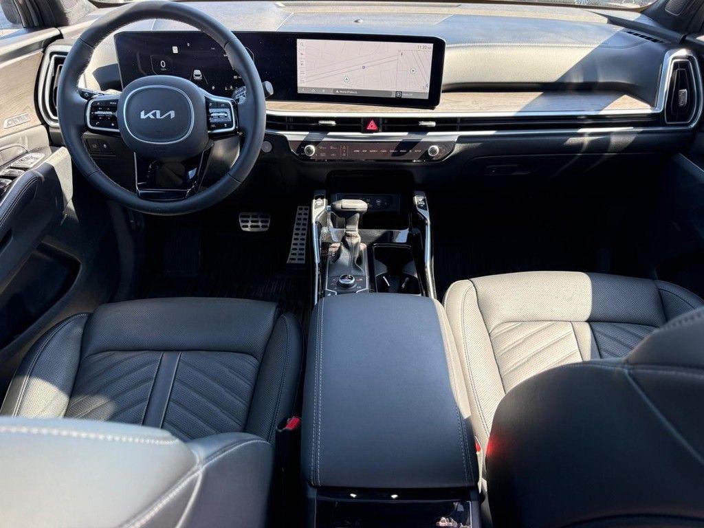 used 2025 Kia Sorento car, priced at $37,800