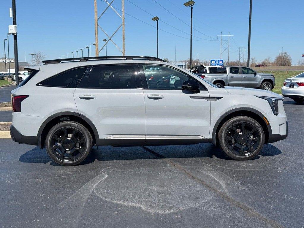 used 2025 Kia Sorento car, priced at $37,800
