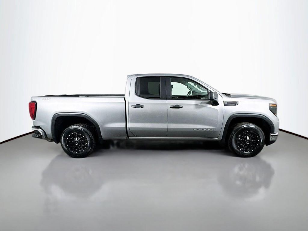 used 2025 GMC Sierra 1500 car, priced at $41,995