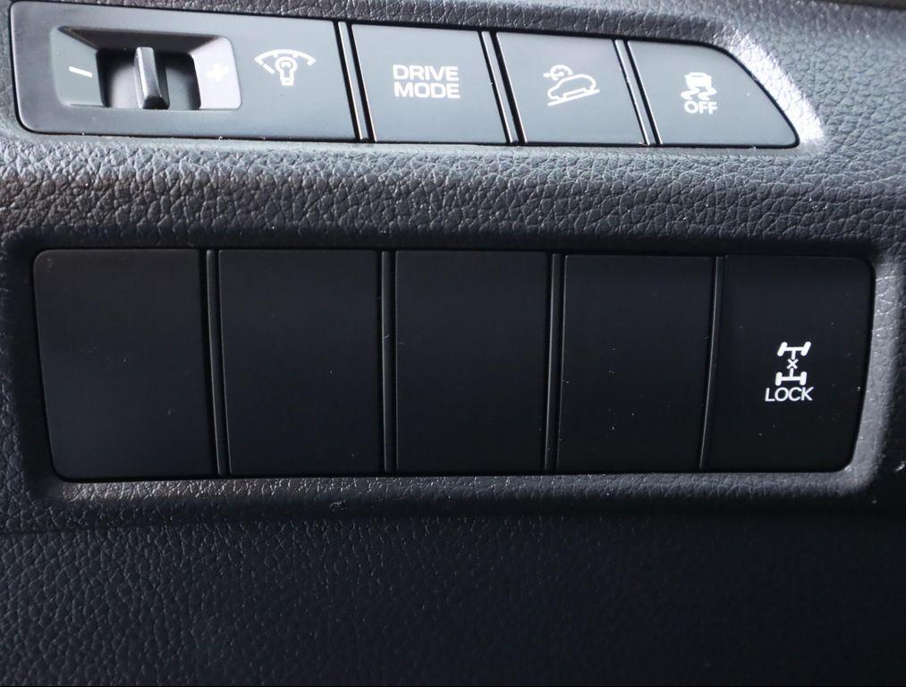 used 2019 Hyundai Santa Fe XL car, priced at $17,995