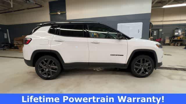 new 2026 Jeep Compass car, priced at $35,294