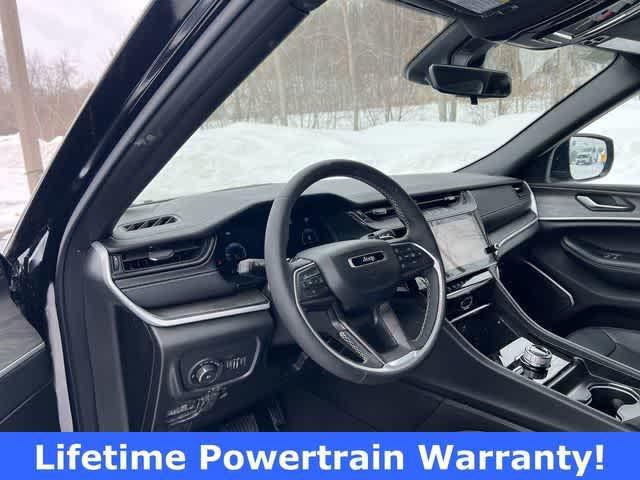 new 2026 Jeep Grand Cherokee car, priced at $48,735