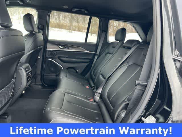 new 2026 Jeep Grand Cherokee car, priced at $48,735