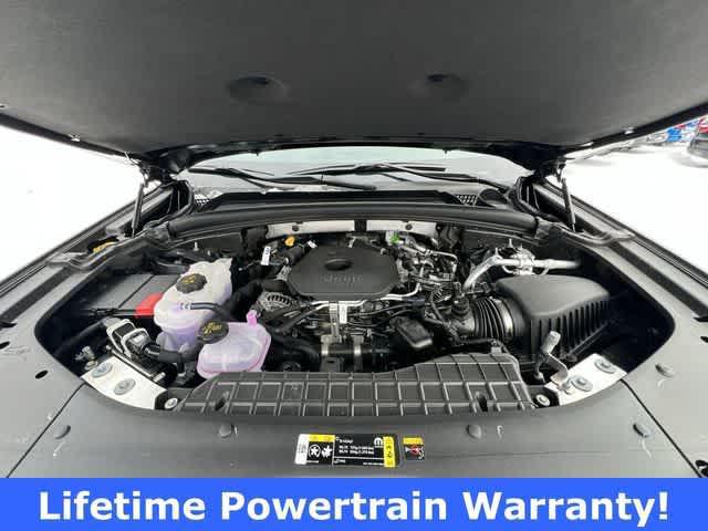 new 2026 Jeep Grand Cherokee car, priced at $48,735