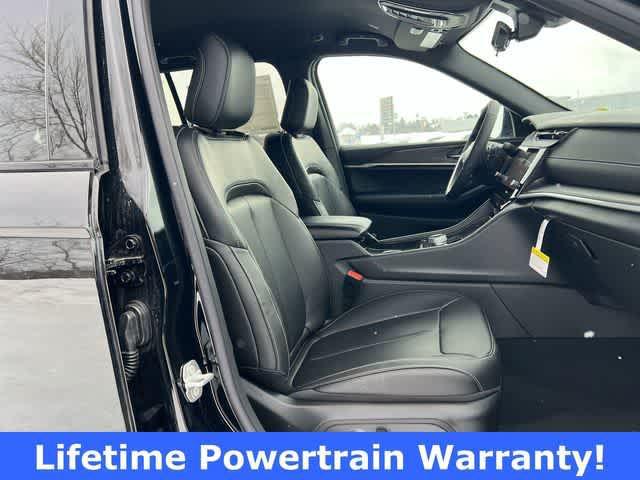 new 2026 Jeep Grand Cherokee car, priced at $48,735