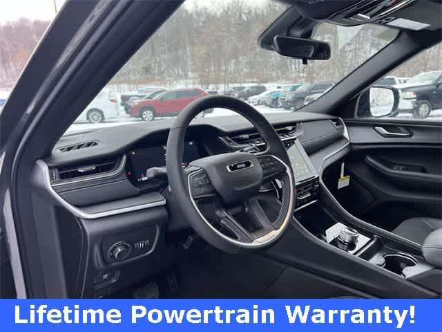 new 2025 Jeep Grand Cherokee car, priced at $44,080