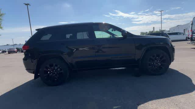 used 2017 Jeep Grand Cherokee car, priced at $15,177