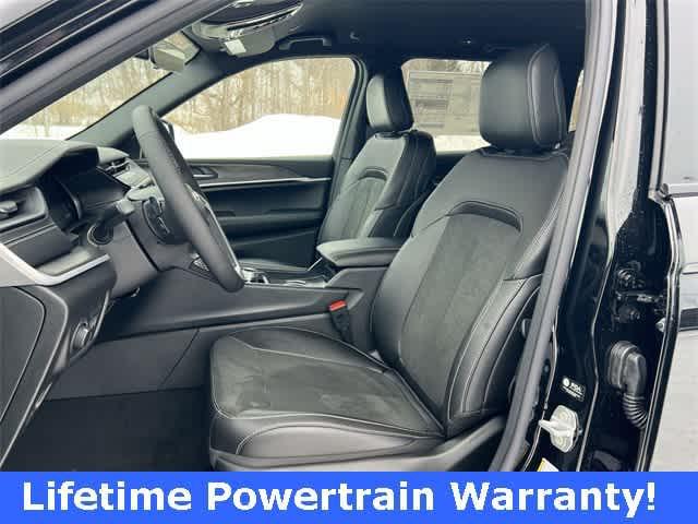 new 2026 Jeep Grand Cherokee car, priced at $48,775