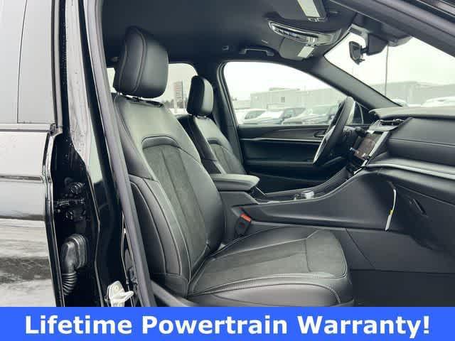 new 2026 Jeep Grand Cherokee car, priced at $48,775