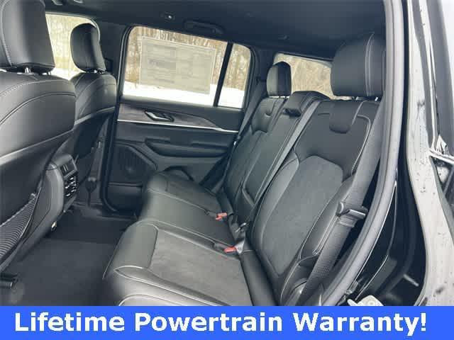 new 2026 Jeep Grand Cherokee car, priced at $48,775