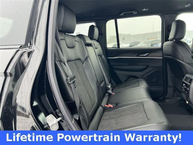 new 2026 Jeep Grand Cherokee car, priced at $48,775