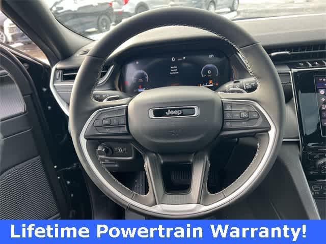 new 2025 Jeep Grand Cherokee car, priced at $43,205