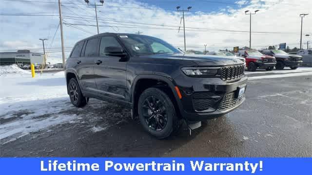 new 2025 Jeep Grand Cherokee car, priced at $43,205