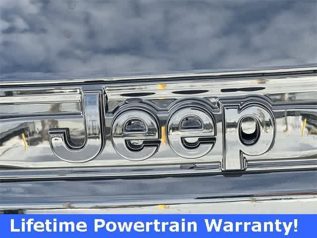 new 2025 Jeep Grand Cherokee car, priced at $43,205