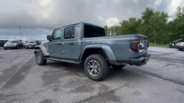 new 2026 Jeep Gladiator car, priced at $50,488