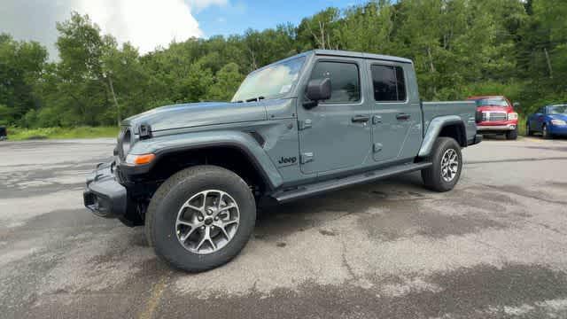 new 2026 Jeep Gladiator car, priced at $50,488