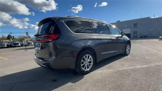 used 2021 Chrysler Pacifica car, priced at $24,976