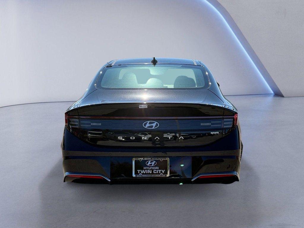 new 2025 Hyundai Sonata Hybrid car, priced at $37,622