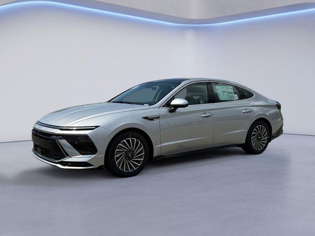 new 2025 Hyundai Sonata Hybrid car, priced at $37,743