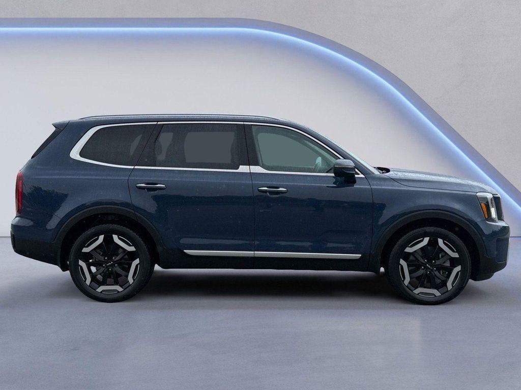 used 2023 Kia Telluride car, priced at $26,494