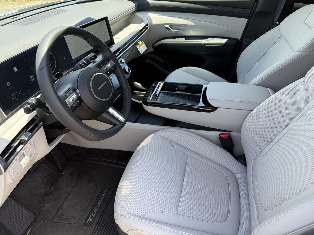 new 2025 Hyundai TUCSON Hybrid car, priced at $38,420