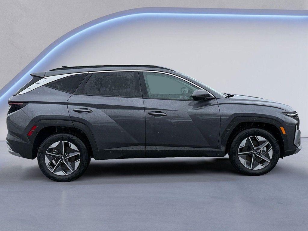 new 2025 Hyundai TUCSON Hybrid car, priced at $38,535