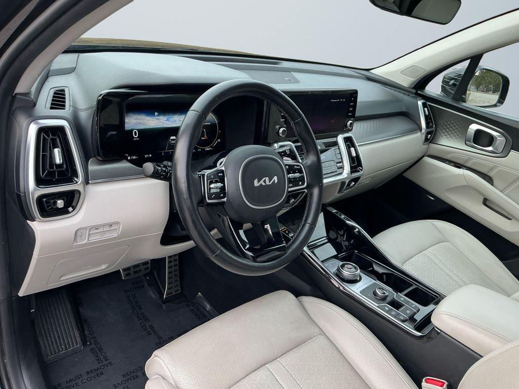 used 2023 Kia Sorento Hybrid car, priced at $27,500