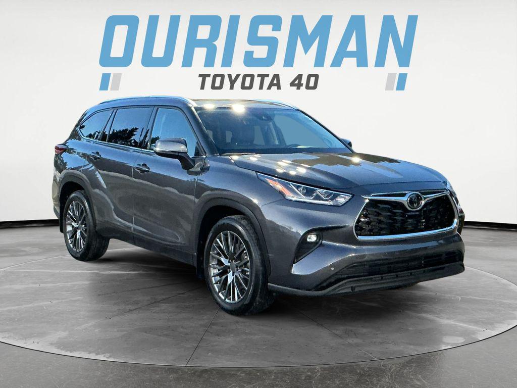 used 2021 Toyota Highlander car, priced at $37,000