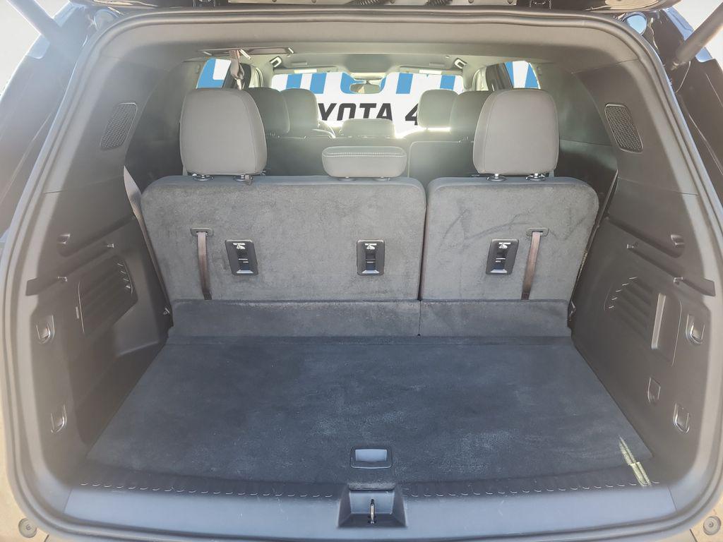 used 2024 Chevrolet Traverse car, priced at $32,000