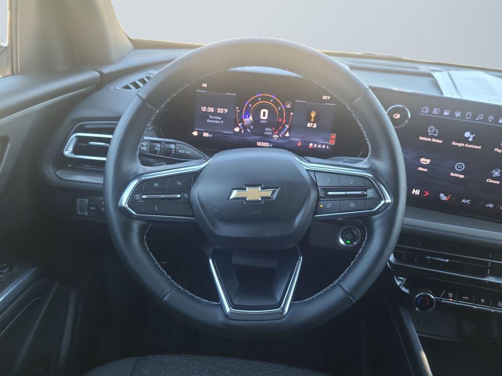 used 2024 Chevrolet Traverse car, priced at $32,000