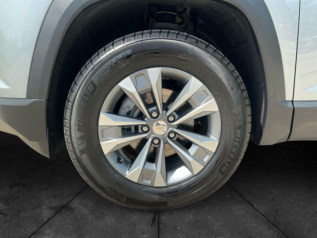 used 2026 Chevrolet Equinox car, priced at $28,466