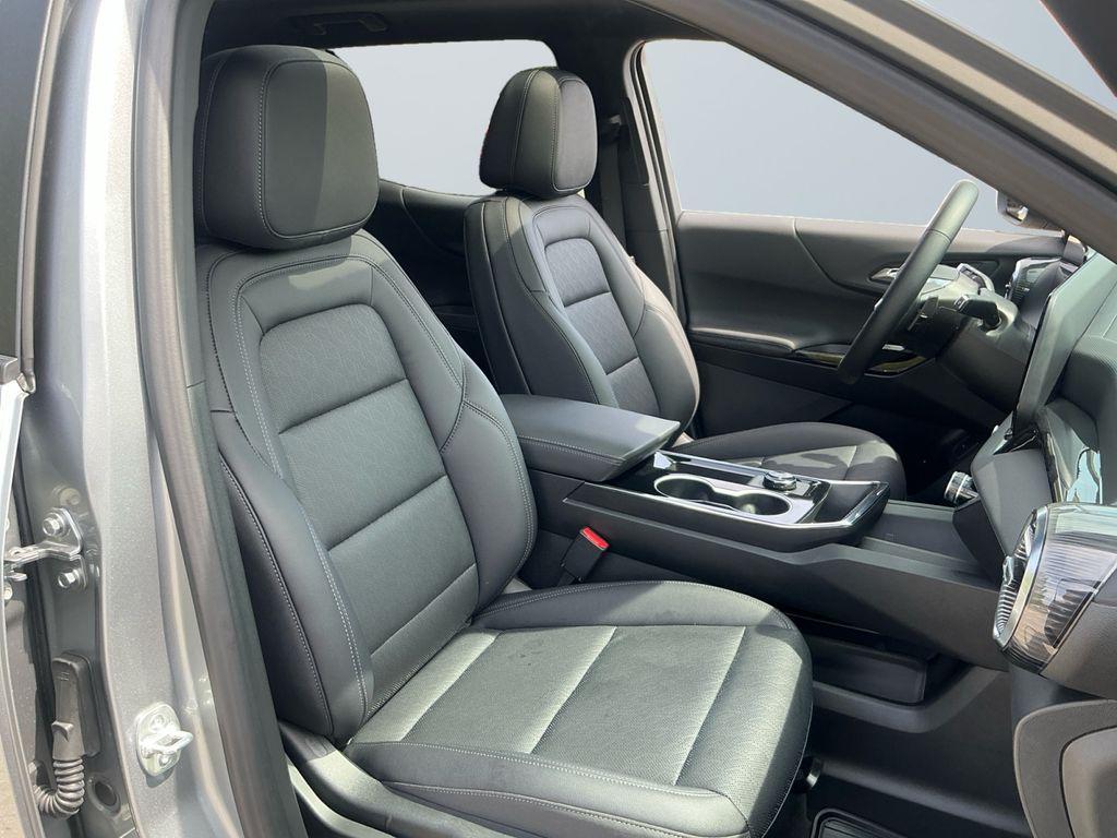 used 2026 Chevrolet Equinox car, priced at $28,466