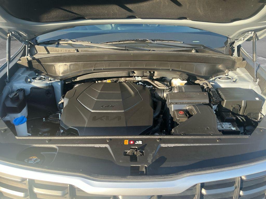 used 2025 Kia Telluride car, priced at $33,577