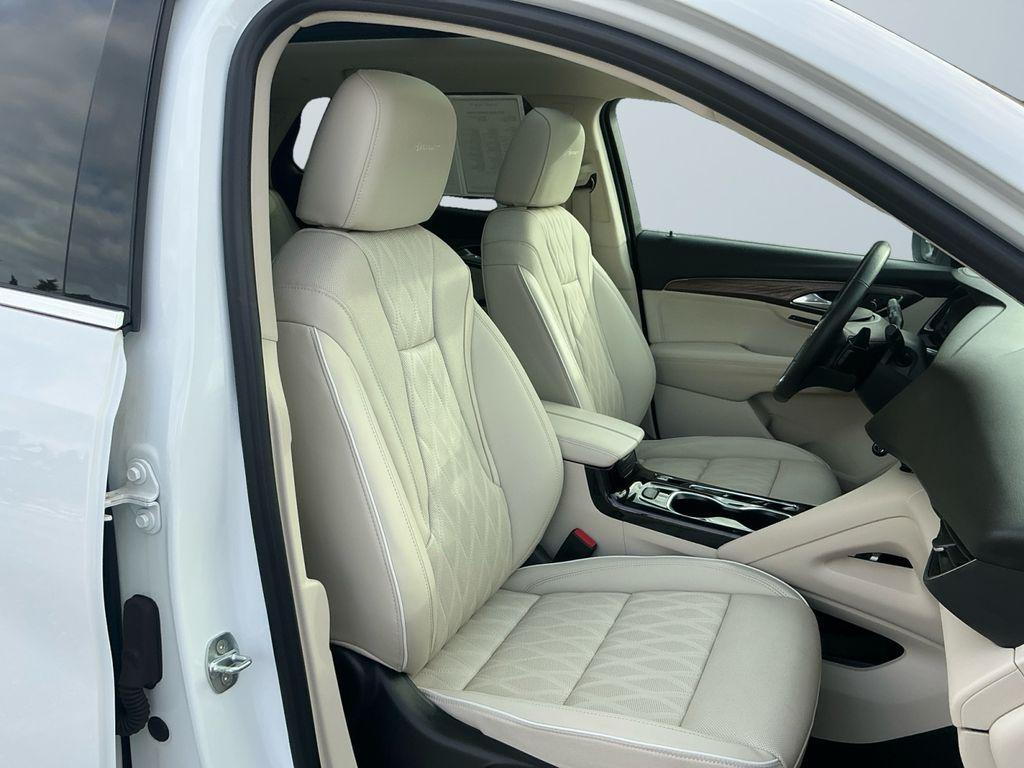 used 2022 Buick Envision car, priced at $30,000