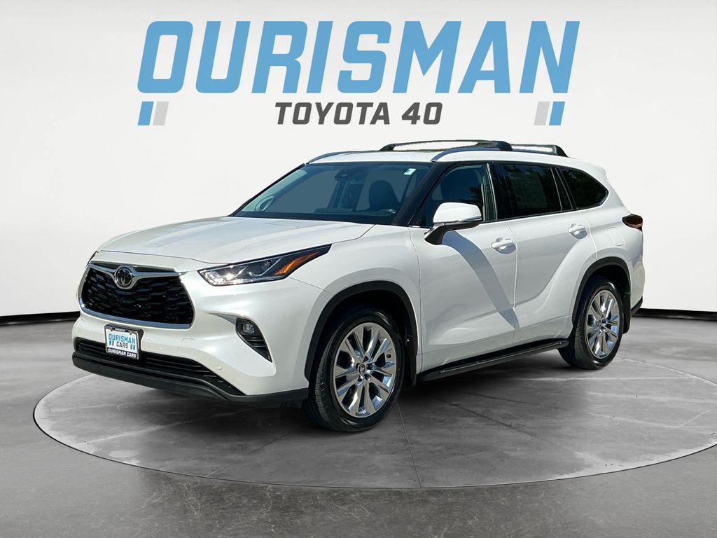 used 2024 Toyota Highlander car, priced at $42,577