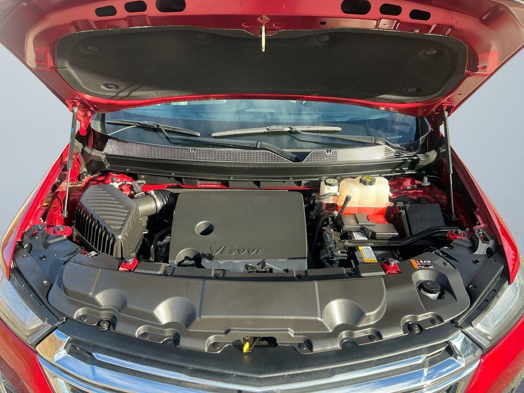 used 2023 Chevrolet Traverse car, priced at $31,000