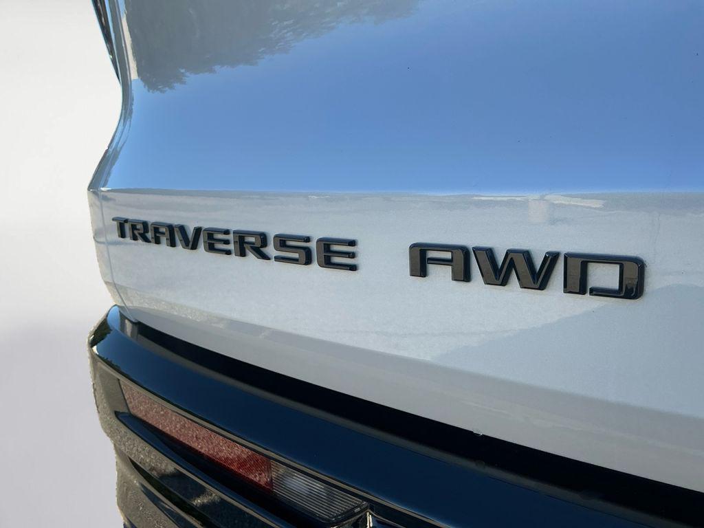 used 2025 Chevrolet Traverse car, priced at $49,000