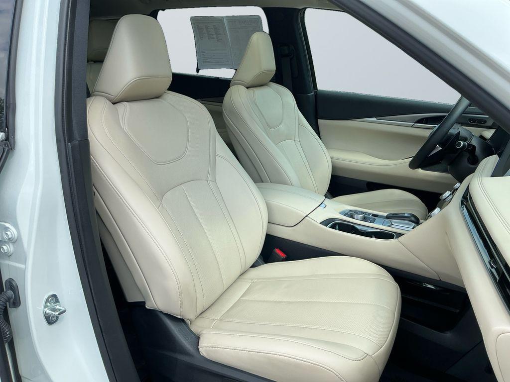 used 2023 INFINITI QX60 car, priced at $38,800