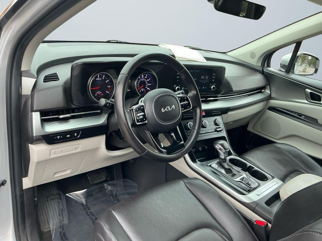 used 2023 Kia Carnival car, priced at $28,500