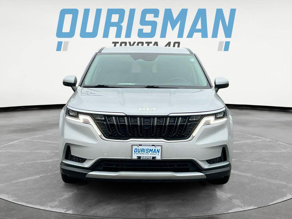 used 2023 Kia Carnival car, priced at $28,500